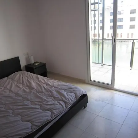 Dans Maison De Pecheur